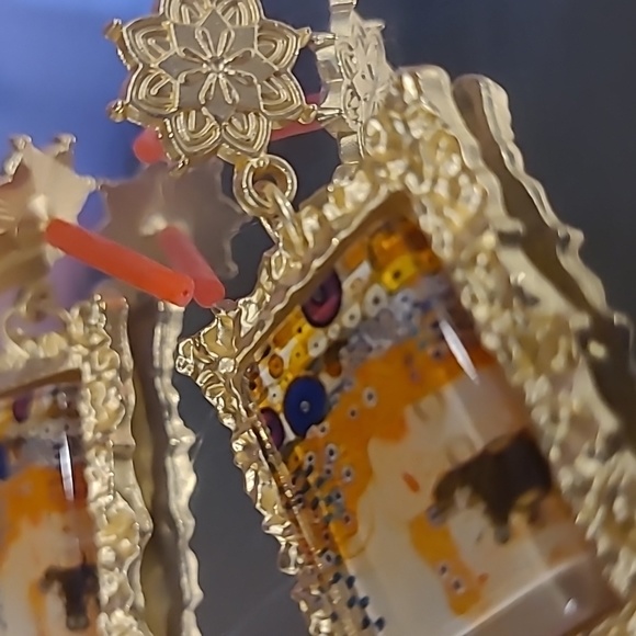 Mother Love ❤️ Earrings - Picture 7 of 7